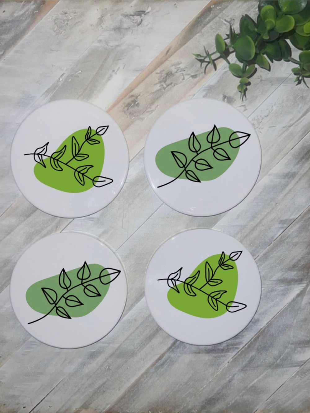 Set of 4 Modern Leaf Ceramic Coasters in Green and White